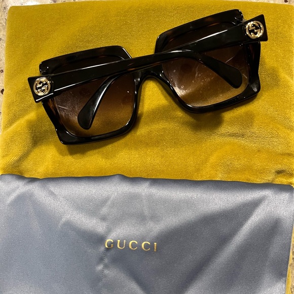 Authentic GUCCI Sunglasses large like new - Picture 2 of 5